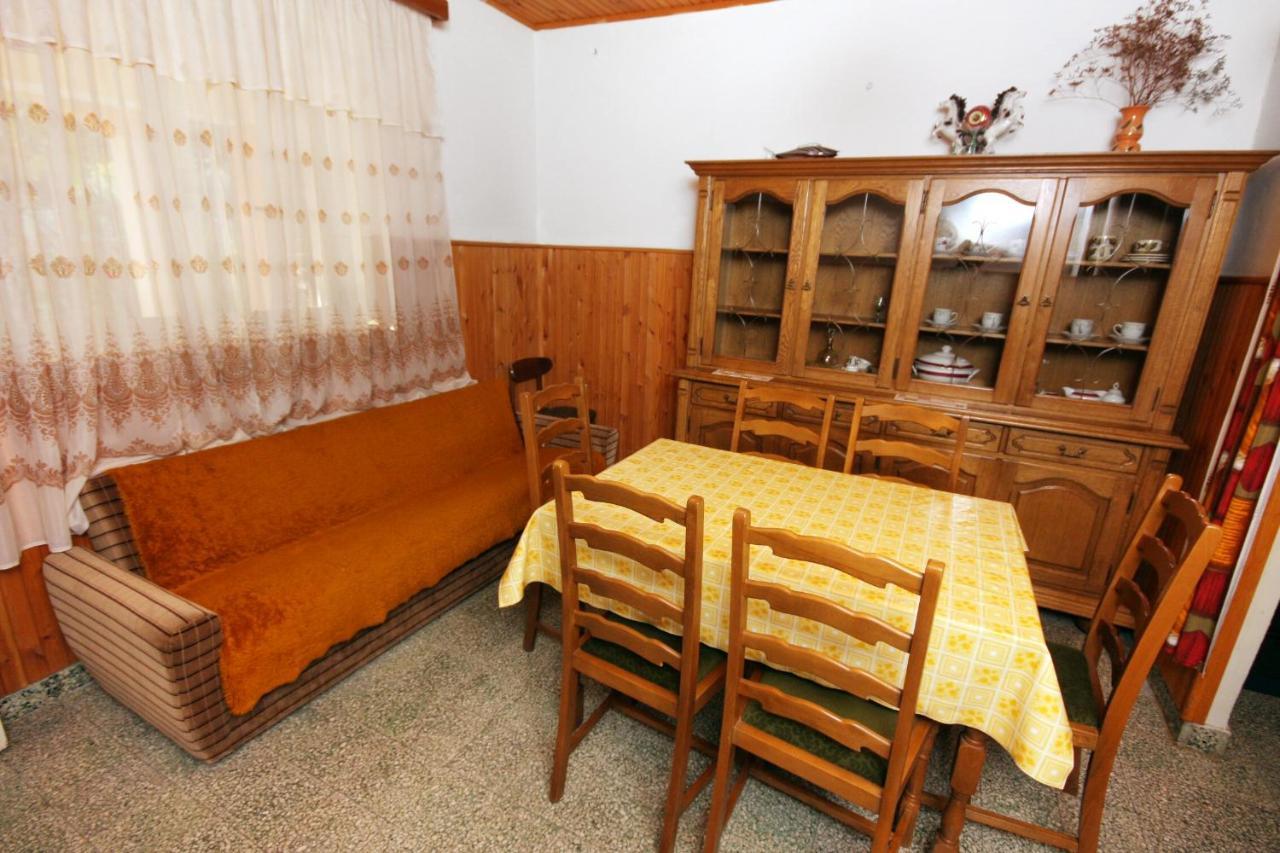Apartment Biograd Na Moru 5899A Exteriör bild